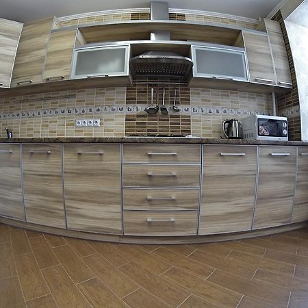 Apartment On Kyivska Street 29\53 ヴィーンヌィツャ エクステリア 写真